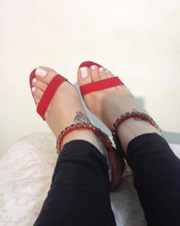 Jaqueline Mello feet photo thumbnail