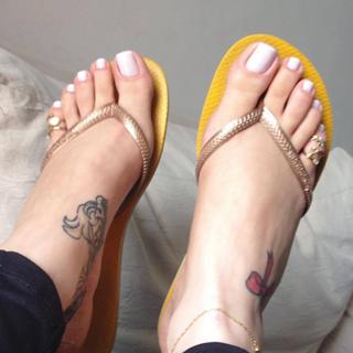 Jaqueline Mello feet photo thumbnail
