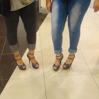 Jaqueline Mello feet photo thumbnail
