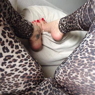 Jaqueline Mello feet photo thumbnail
