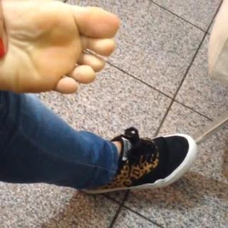 Jaqueline Mello feet photo thumbnail