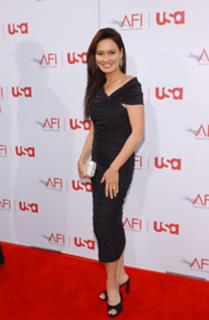 Tia Carrere feet photo thumbnail