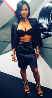 Christina Milian feet photo thumbnail