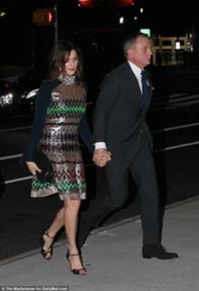 Rachel Weisz feet photo thumbnail