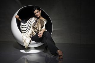 Archie Panjabi feet photo 2