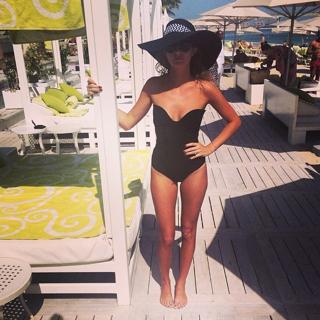 Millie Mackintosh feet photo thumbnail