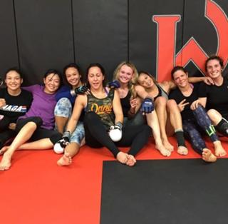 Michelle Waterson feet photo thumbnail