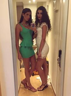 Valentina Vignali feet photo thumbnail