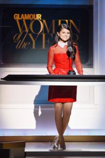 Selena Gomez feet photo thumbnail