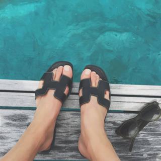 Elsa Hosk feet photo thumbnail