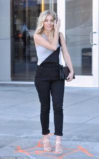 Mollie King feet photo thumbnail