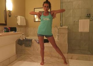 Colleen Ballinger feet photo thumbnail