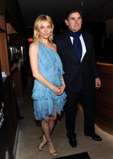 Sienna Miller feet photo thumbnail