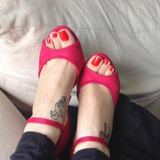 Jaqueline Mello feet photo thumbnail