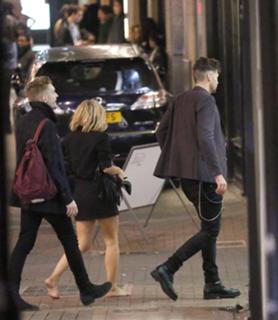 Caroline Flack feet photo thumbnail