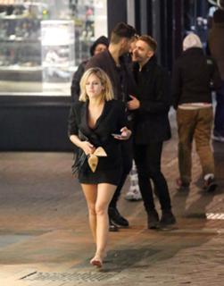 Caroline Flack feet photo thumbnail