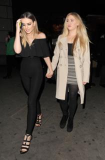 Perrie Edwards feet photo thumbnail
