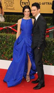 Julianna Margulies feet photo thumbnail
