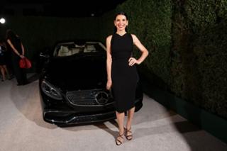 Julianna Margulies feet photo thumbnail