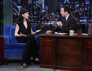 Julianna Margulies feet photo thumbnail
