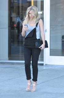 Mollie King feet photo thumbnail