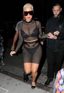 Amber Rose feet photo thumbnail