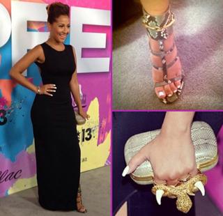 Adrienne Houghton feet photo thumbnail