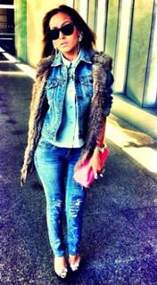 Adrienne Houghton feet photo thumbnail