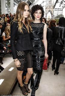 Cara Delevingne feet photo thumbnail