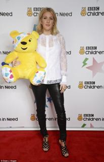 Ellie Goulding feet photo thumbnail