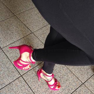 Jaqueline Mello feet photo thumbnail