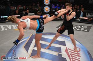 Holly Holm feet photo thumbnail