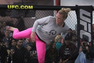 Holly Holm feet photo thumbnail