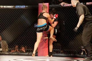Holly Holm feet photo thumbnail