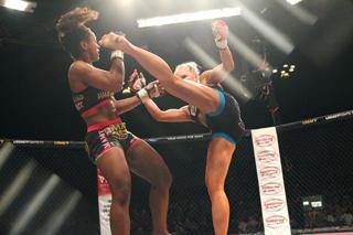 Holly Holm feet photo thumbnail