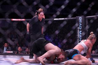Holly Holm feet photo thumbnail