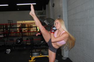 Holly Holm feet photo thumbnail