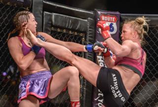 Holly Holm feet photo thumbnail