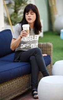 Selma Blair feet photo thumbnail