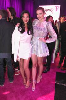 Olivia Munn feet photo thumbnail