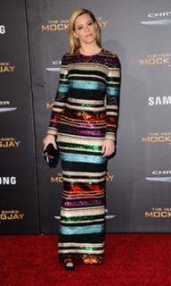 Elizabeth Banks feet photo thumbnail