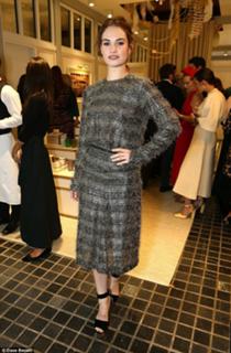 Lily James feet photo thumbnail