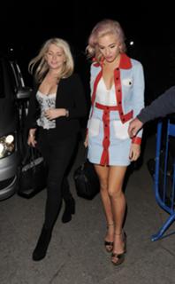 Pixie Lott feet photo thumbnail