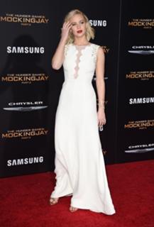 Jennifer Lawrence feet photo thumbnail