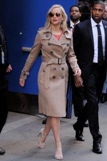 Jennifer Lawrence feet photo thumbnail