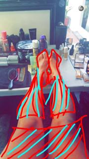 Christina Milian feet photo thumbnail