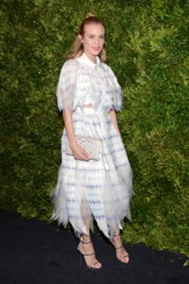 Diane Kruger feet photo thumbnail