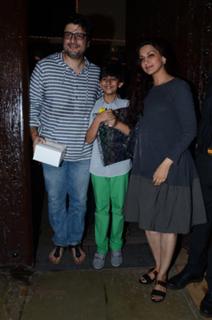 Sonali Bendre feet photo thumbnail