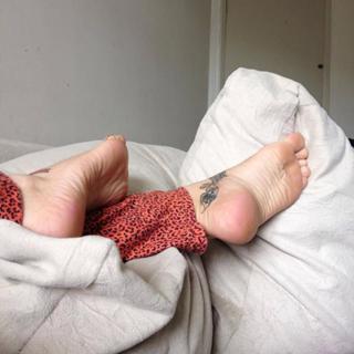 Jaqueline Mello feet photo thumbnail