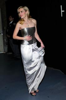 Kate Winslet feet photo thumbnail